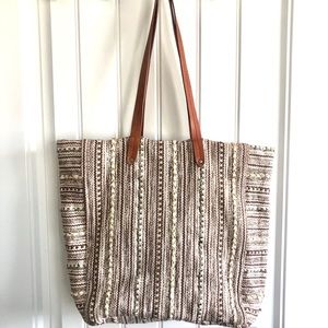 Large Lucky Brand woven knit tote
